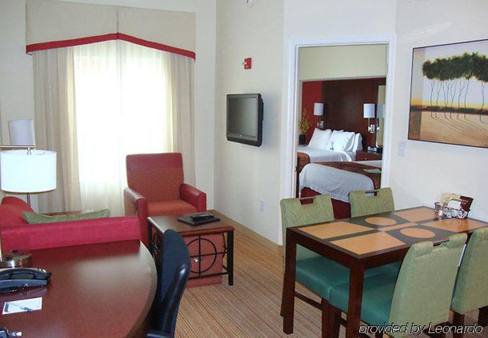 Hotel By Marriott Harrisonburg